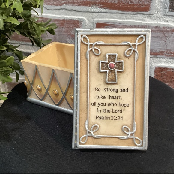 “3/$15” - Psalms 31:24 Beautiful Jewelry, Watch, Keys, Coin, Trinket Box - Picture 1 of 10